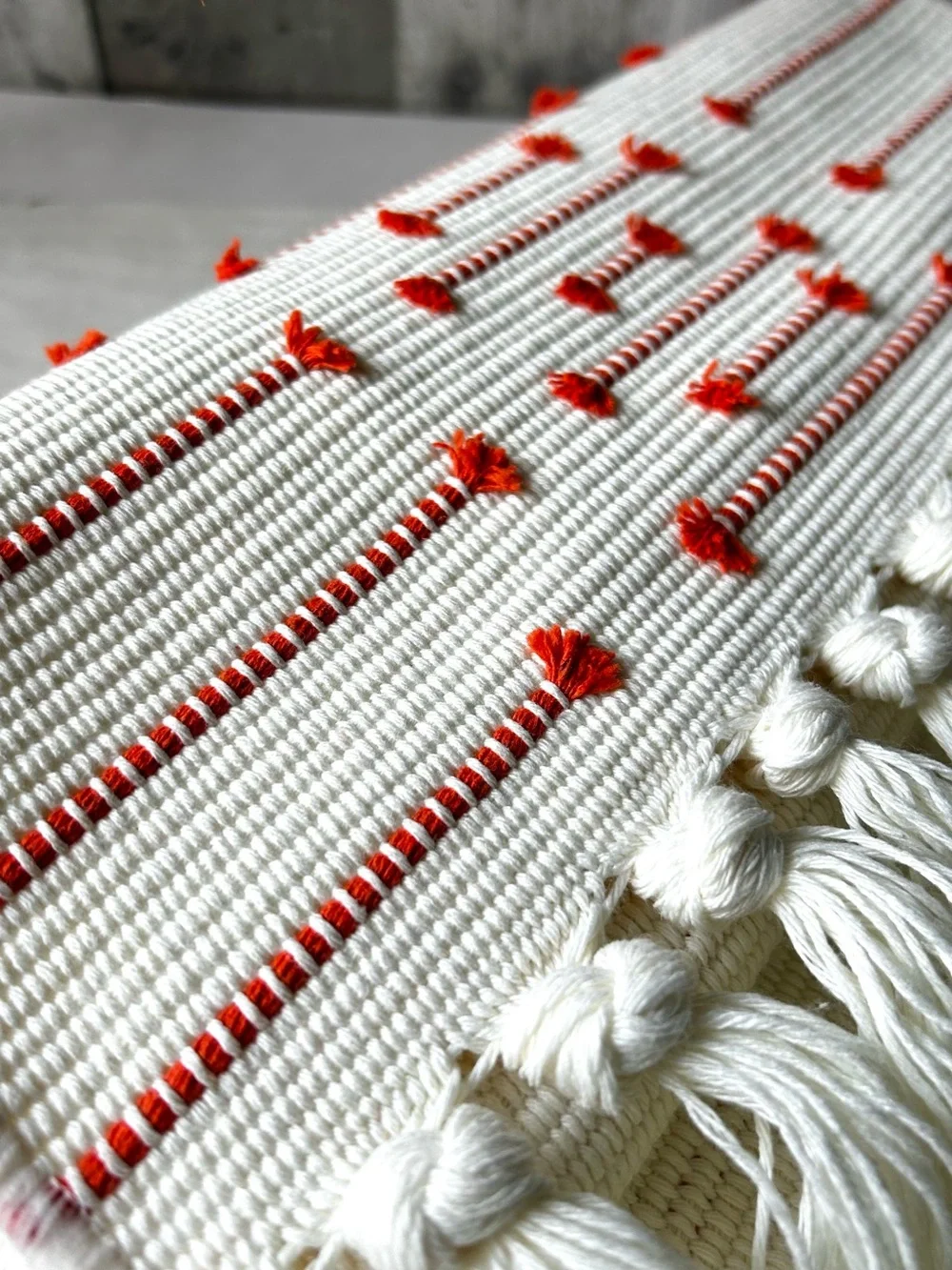 🌴Lovely Table Runner W/Boho Flair | White(cream) & Rusty Orange | Kirkton House